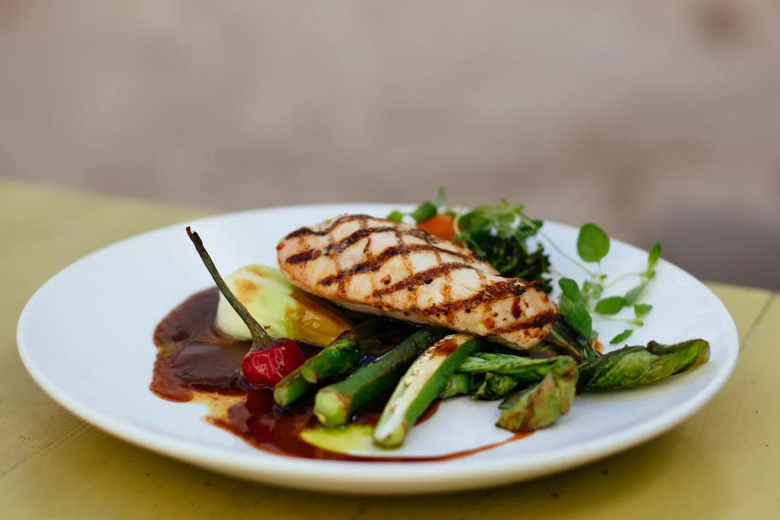 healthy fast food options Grilled Chicken is healthier than fried chicken