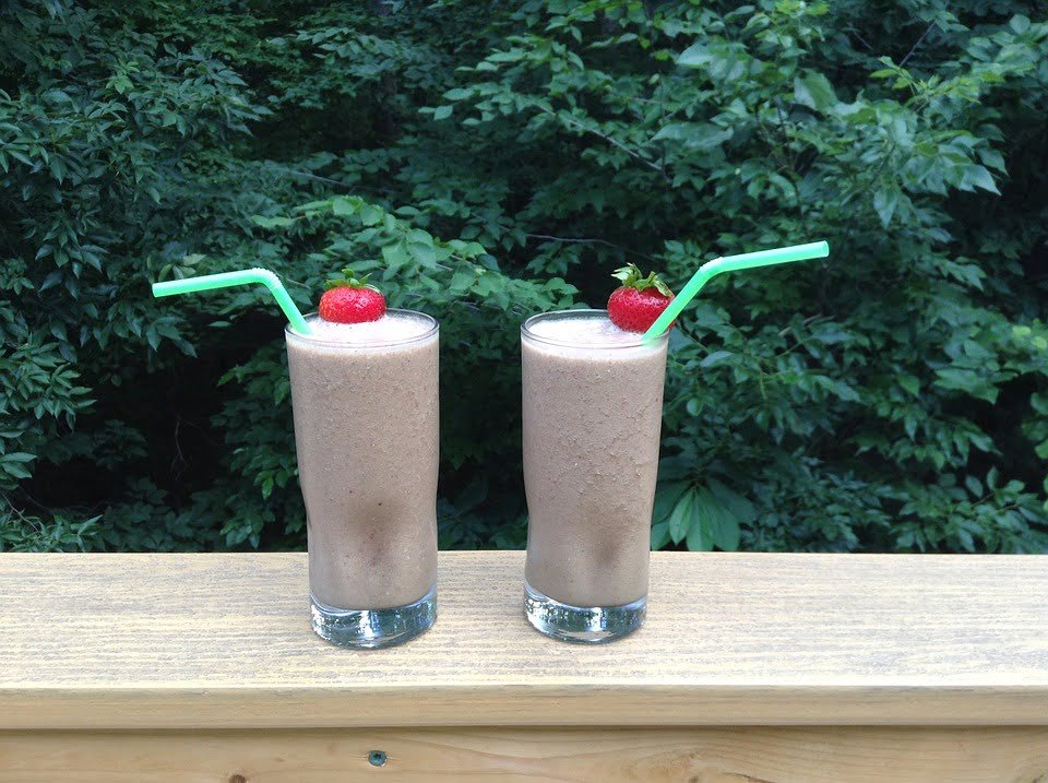 10 Healthy High Protein Smoothies Without Protein Powder