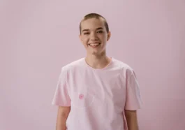 how long can a person live with metastatic breast cancer