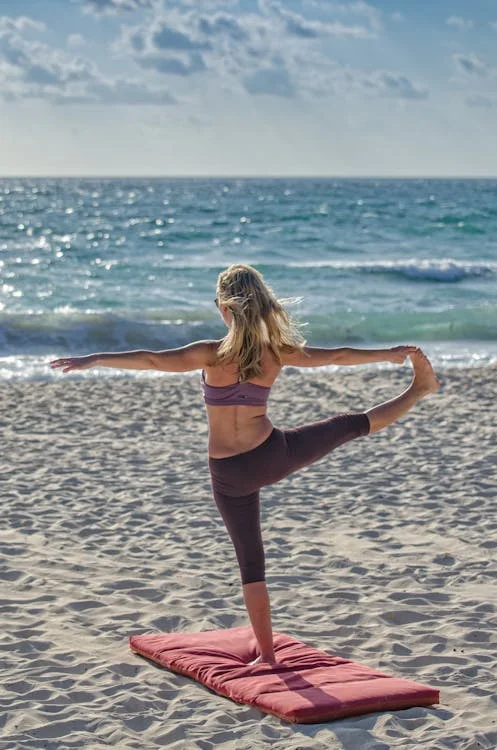 Best Spring Workout Outfits That Suit You 15 best spring workout at the beach