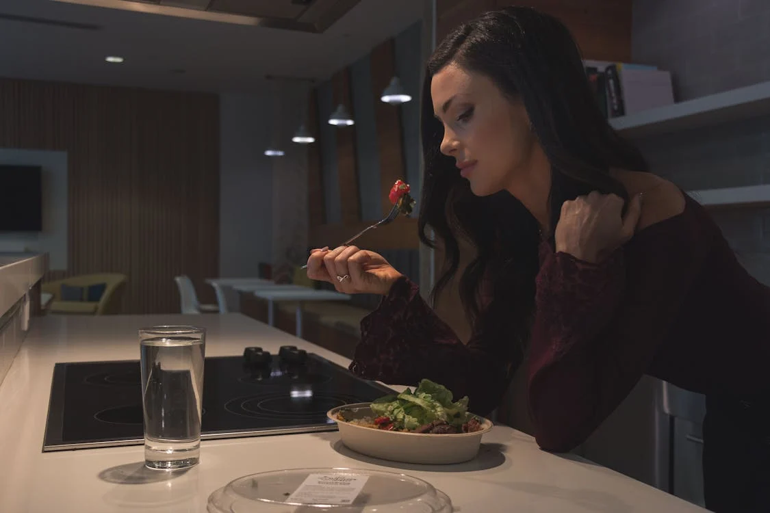 dupixent food allergies a girl eating